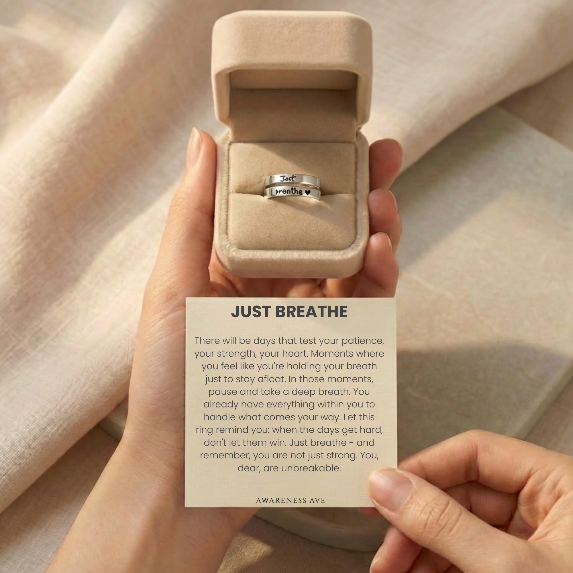 El Anillo Ajustable Envolvente "Just Breathe"
