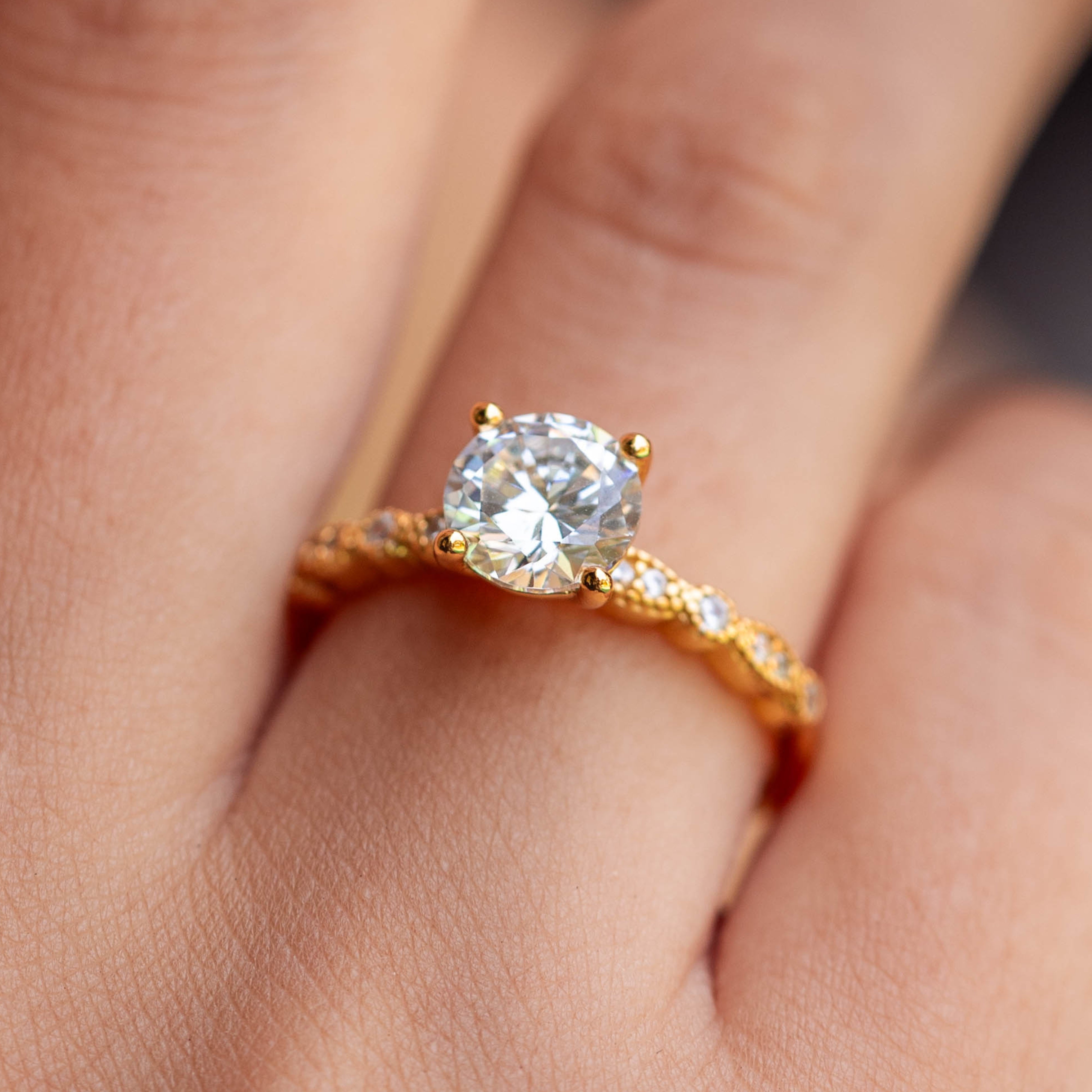 The Brilliant - Gold - Moissanite
