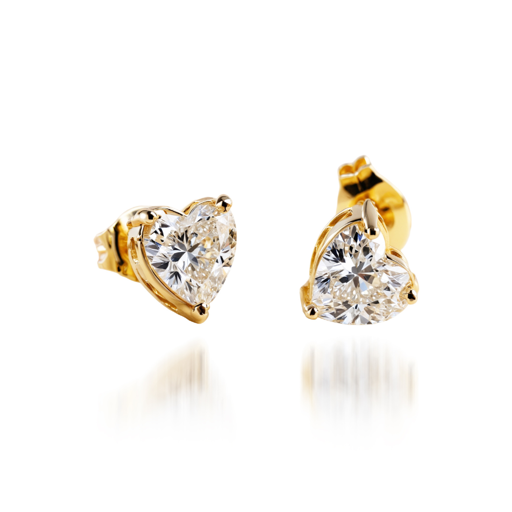 Boucles d'oreilles puces diamant taille cœur