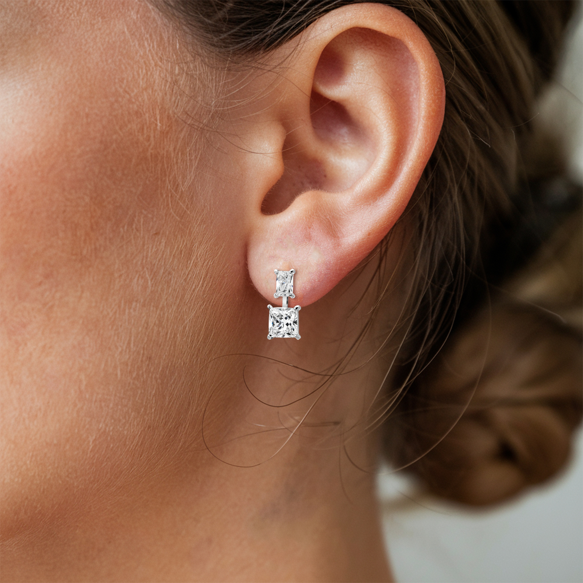 Boucles d'oreilles pendantes diamant taille princesse