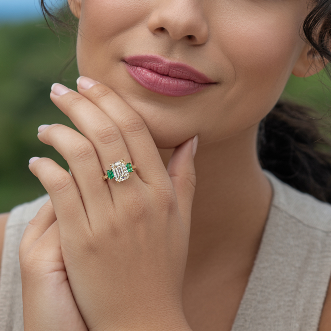 The Bella Jewel – Three-Stone Moissanite Ring