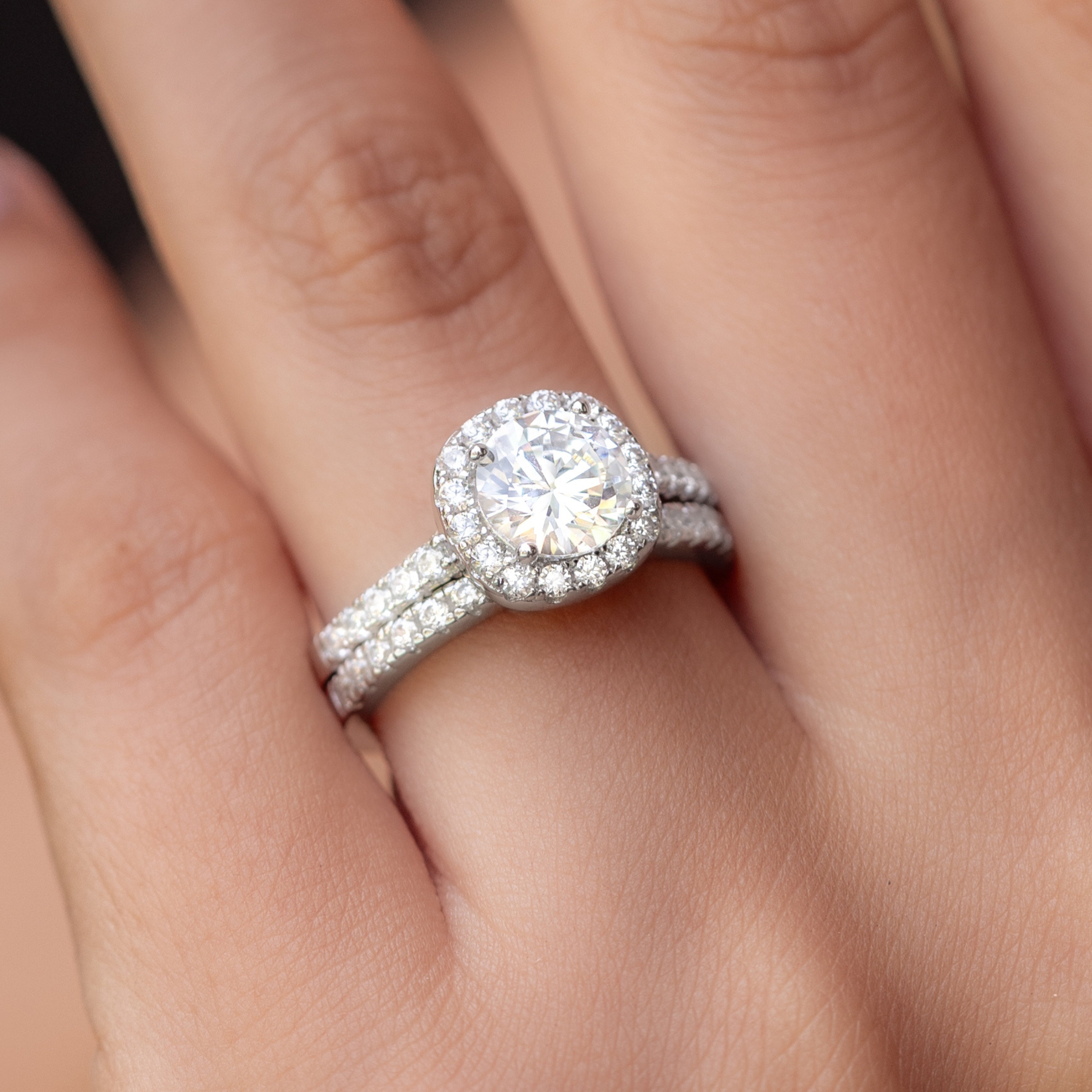 The Forevermore - Moissanite