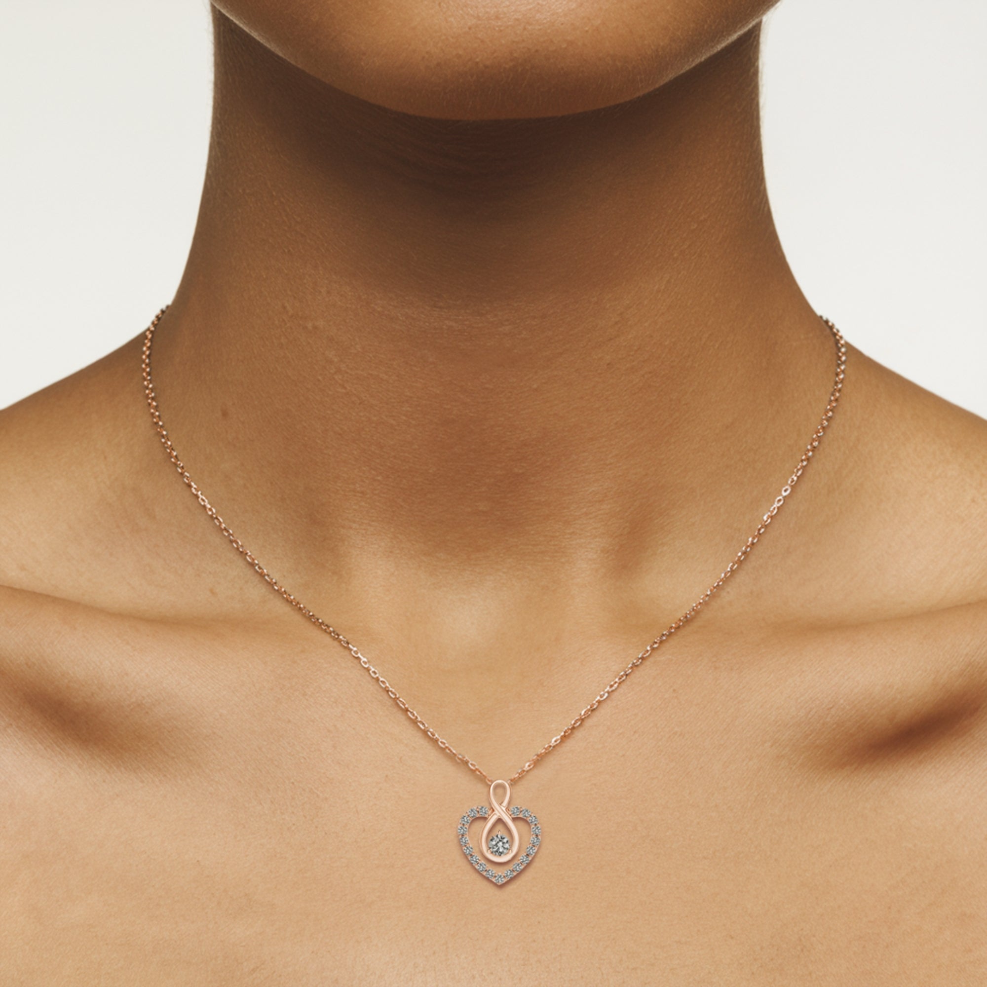 Collier Cœur Diamant Boucle Infinie