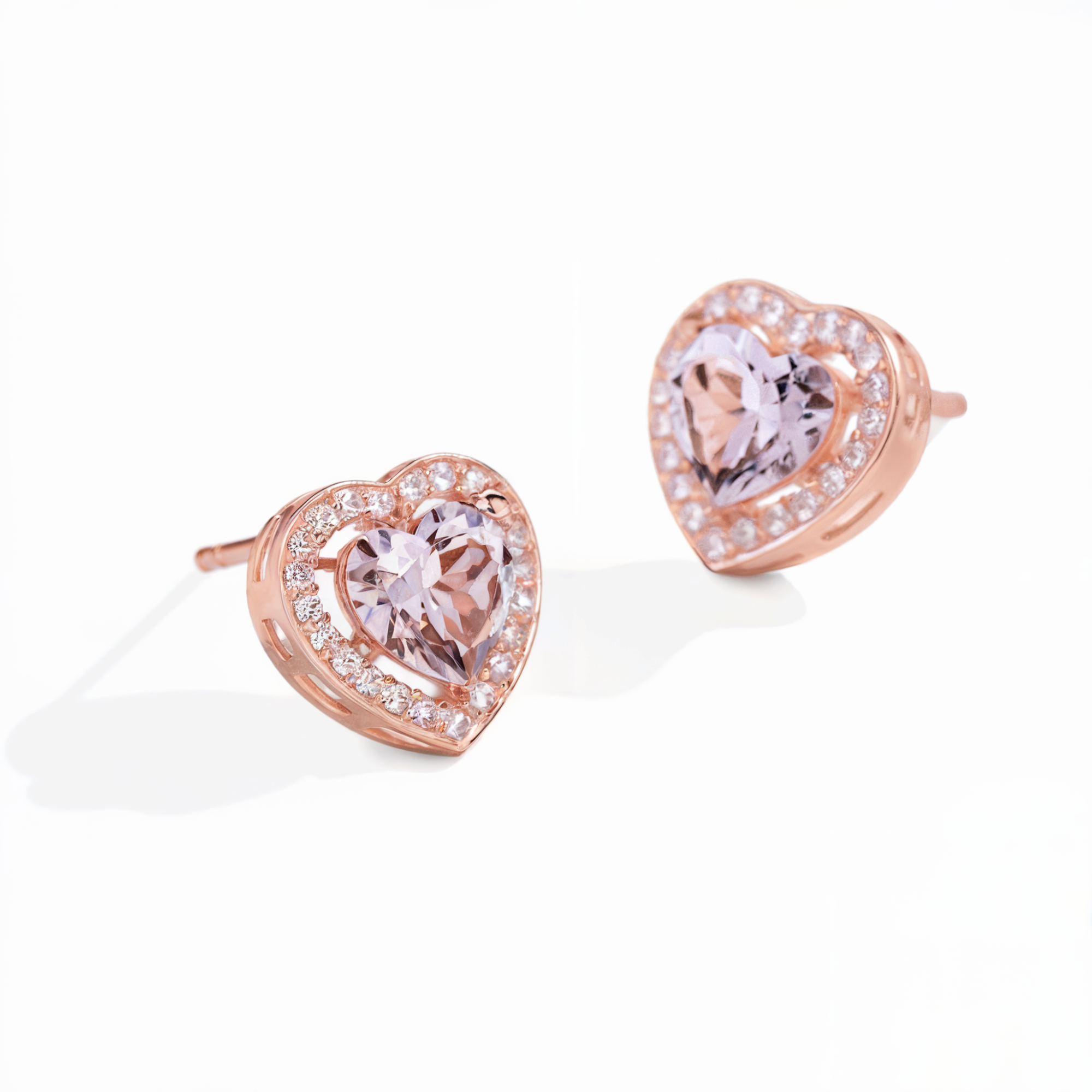 Boucles d'oreilles clous cœur diamant encadré