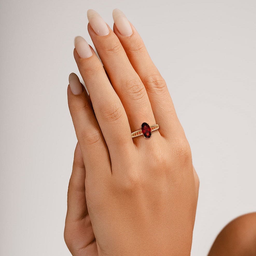 Élégance Pourpre : Bague Éternité Ovale - Vermeil Or 18K