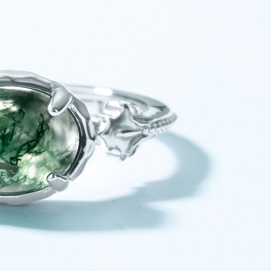 Bague ovale en agate mousse naturelle gravée feuille - Argent Sterling S925
