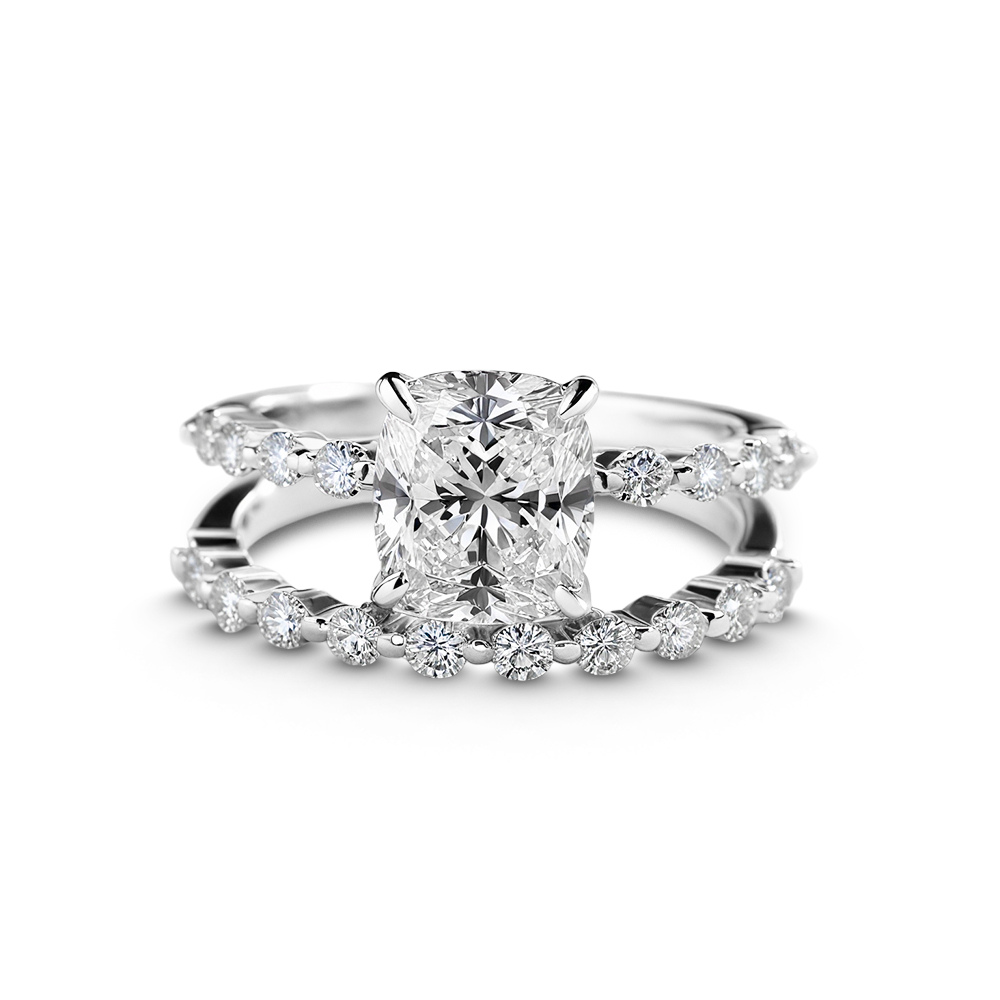 Cushion Cut Diamond Bridal Ring Set