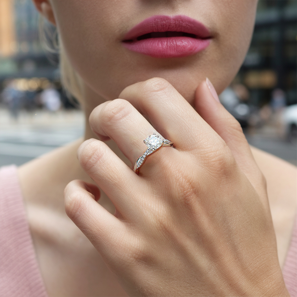 Bague Moissanite 1CT Ronde, Bande Torsadée