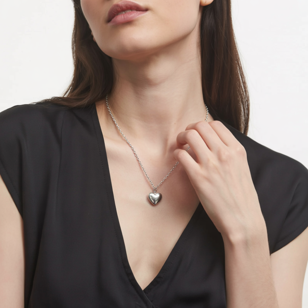Le Collier Cœur Argenté Leva