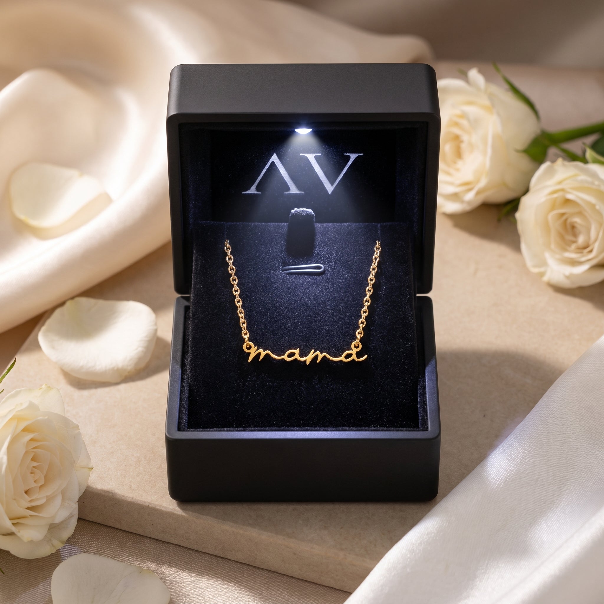 YLQ4434-necklace - Premium LED Gift Box Presentation