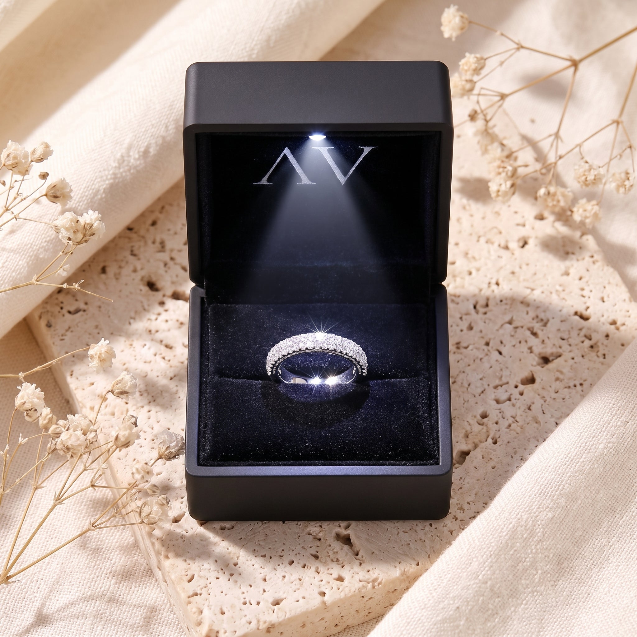 YLQ4855-rings - Premium LED Gift Box Presentation