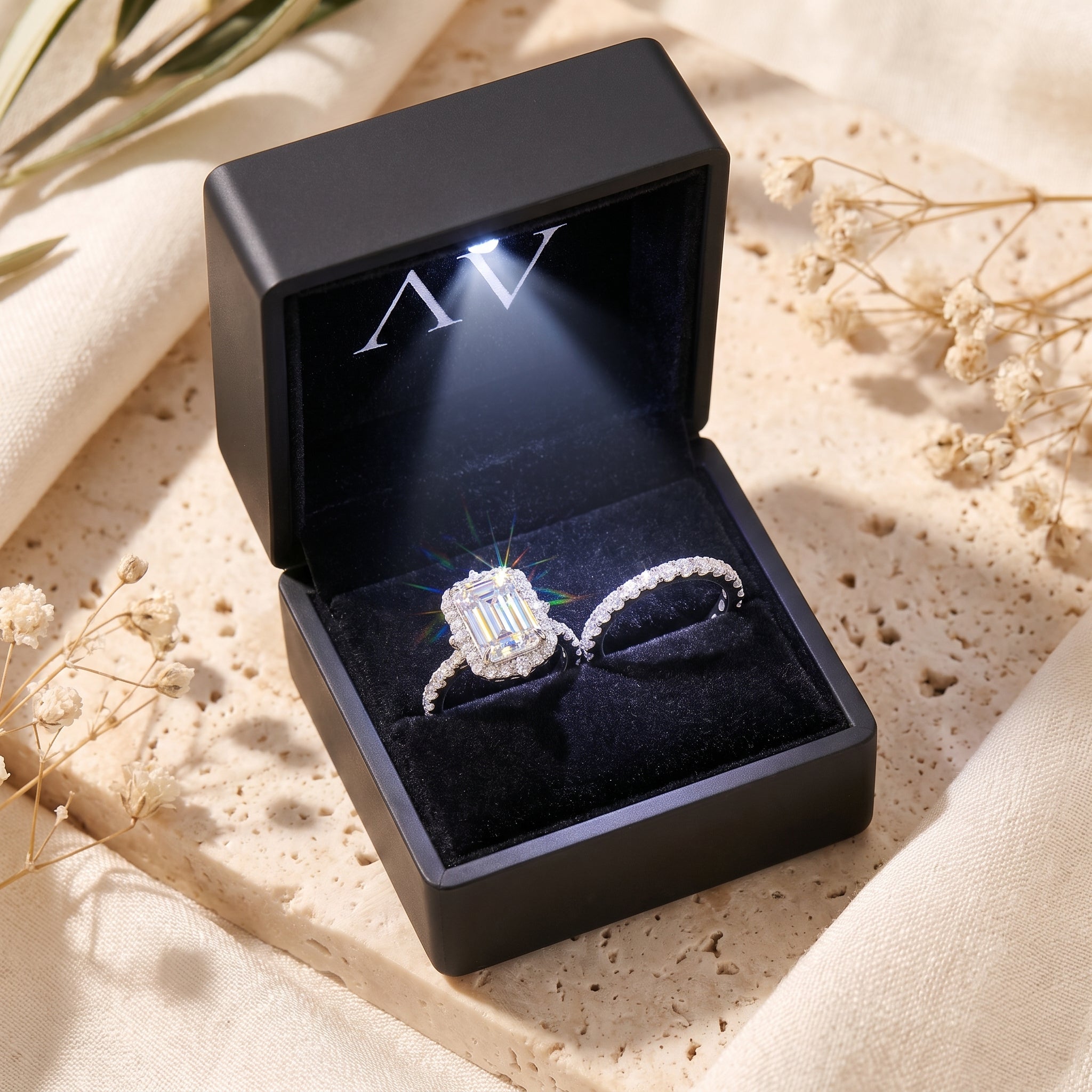YLQ4874-rings - Premium LED Gift Box Presentation