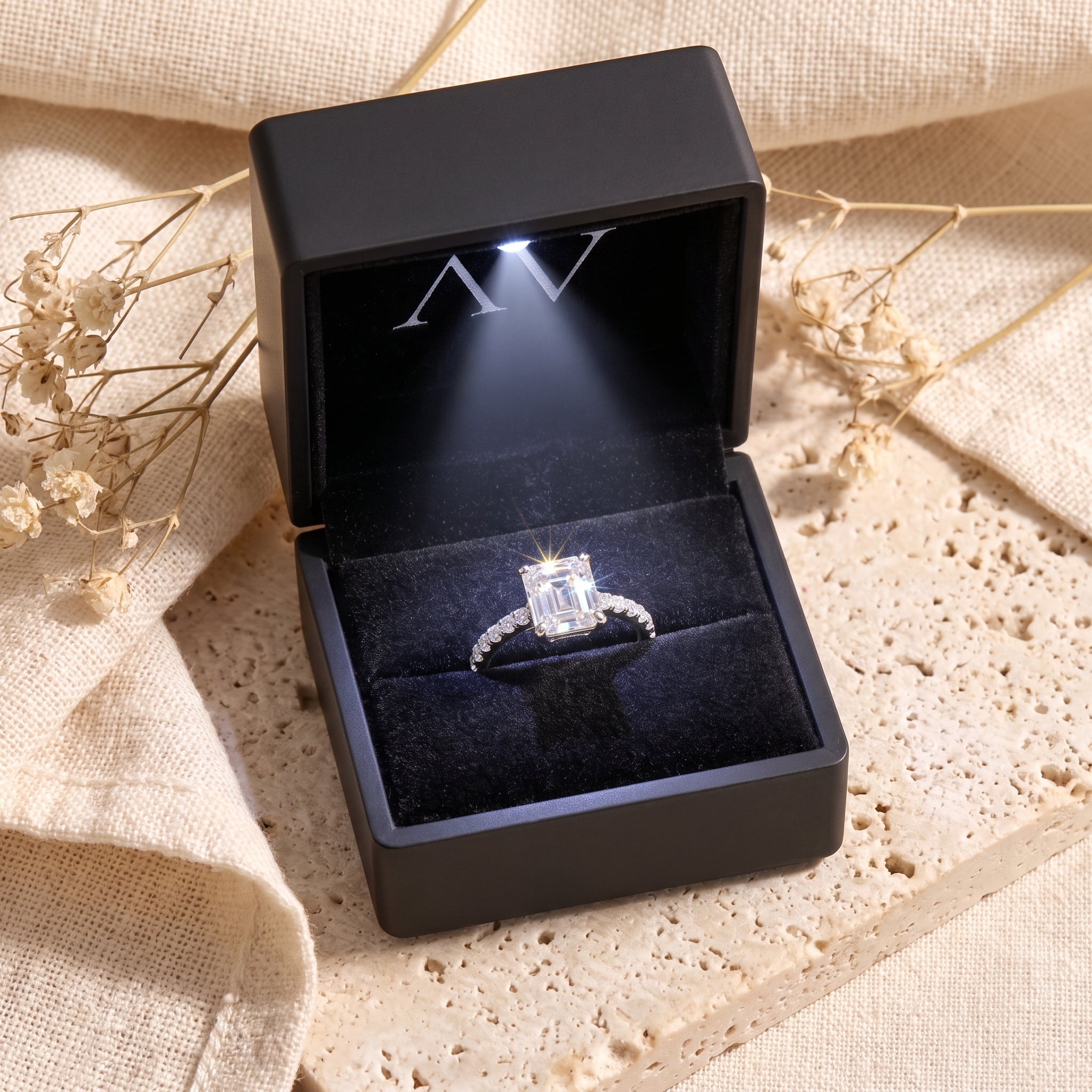YLQ4884-rings - Premium LED Gift Box Presentation
