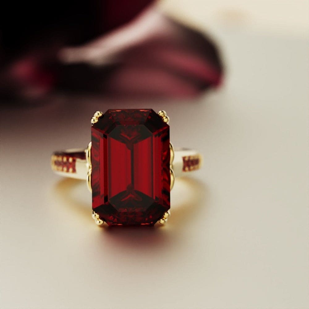 Red Dream: Bague sculptée grenat taille émeraude - Vermeil or 18K