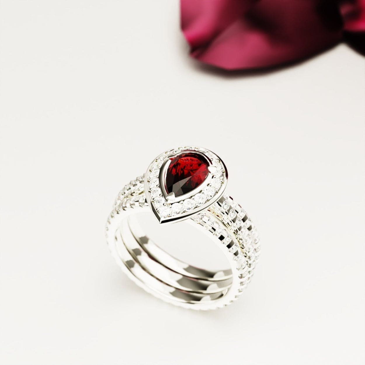 Goutte de sang : Bague halo en grenat taillé en poire - Argent S925