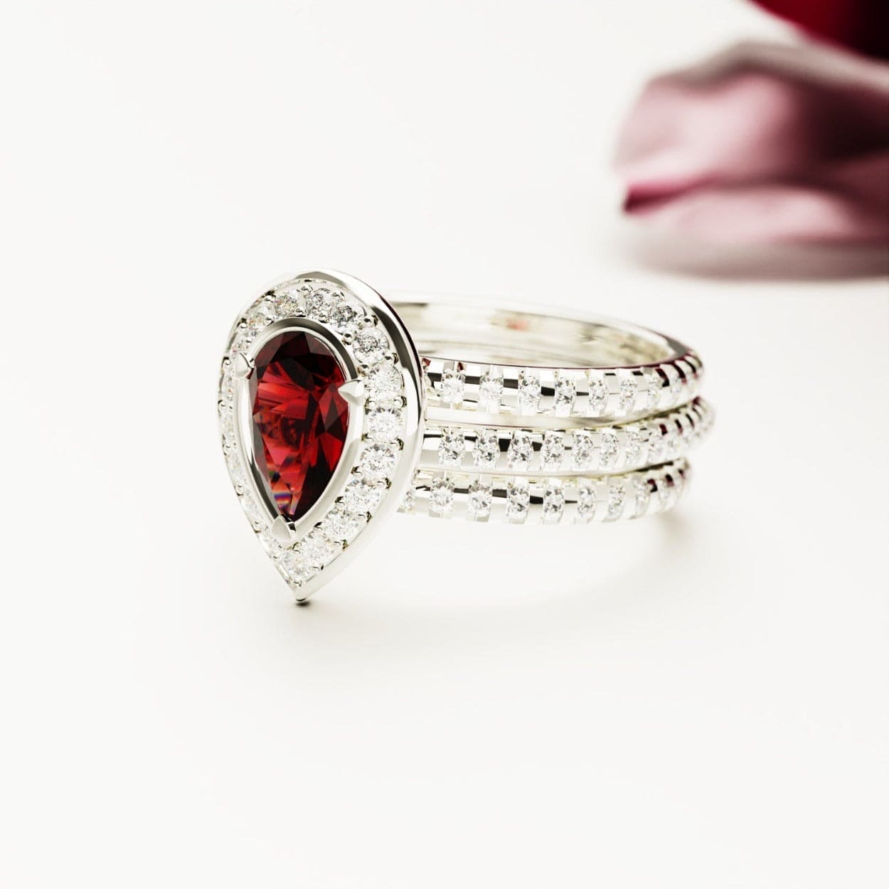 Goutte de sang : Bague halo en grenat taillé en poire - Argent S925