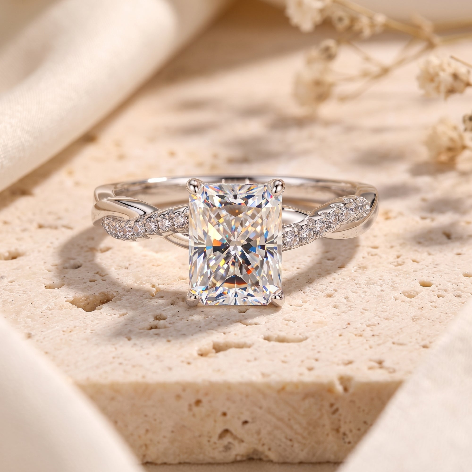 The Alissandra Ring