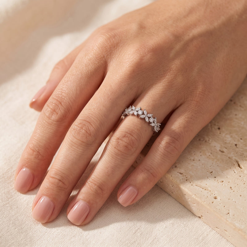 The Rosaluna Ring