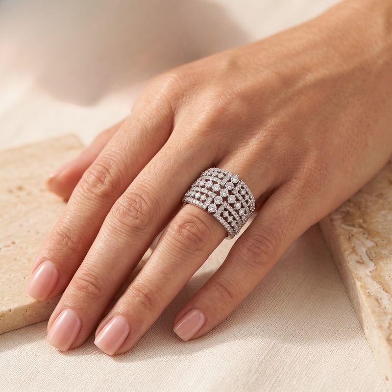 La Bague Eleonora