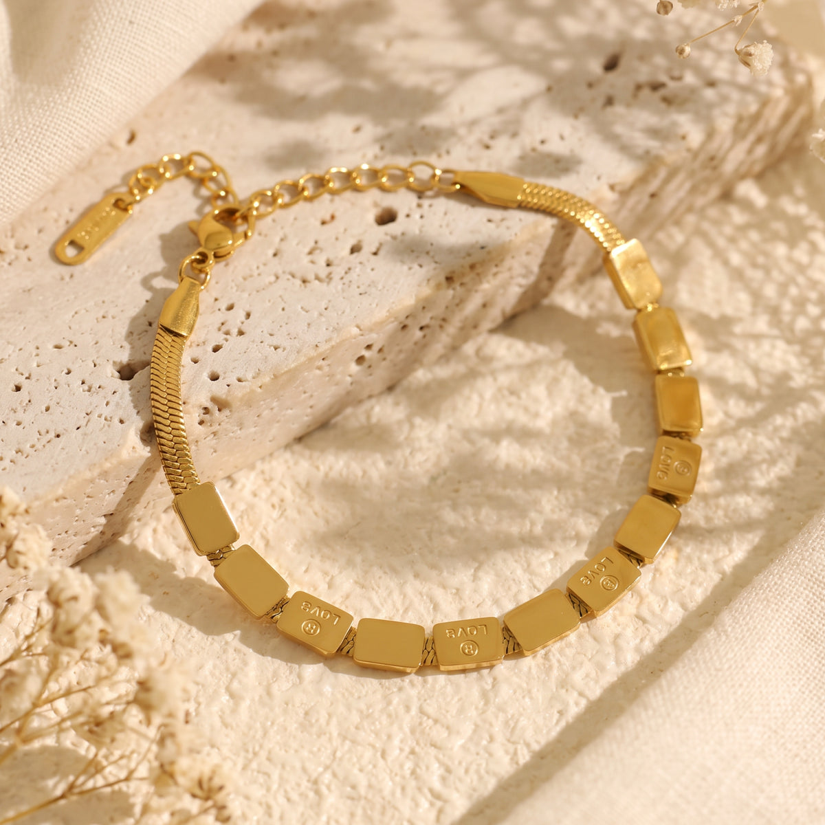 Das Love-Kachel-Gliederarmband