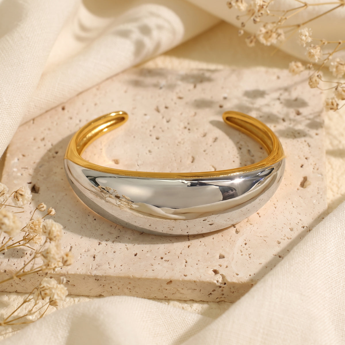 Das Duo Contoured Manschettenarmband