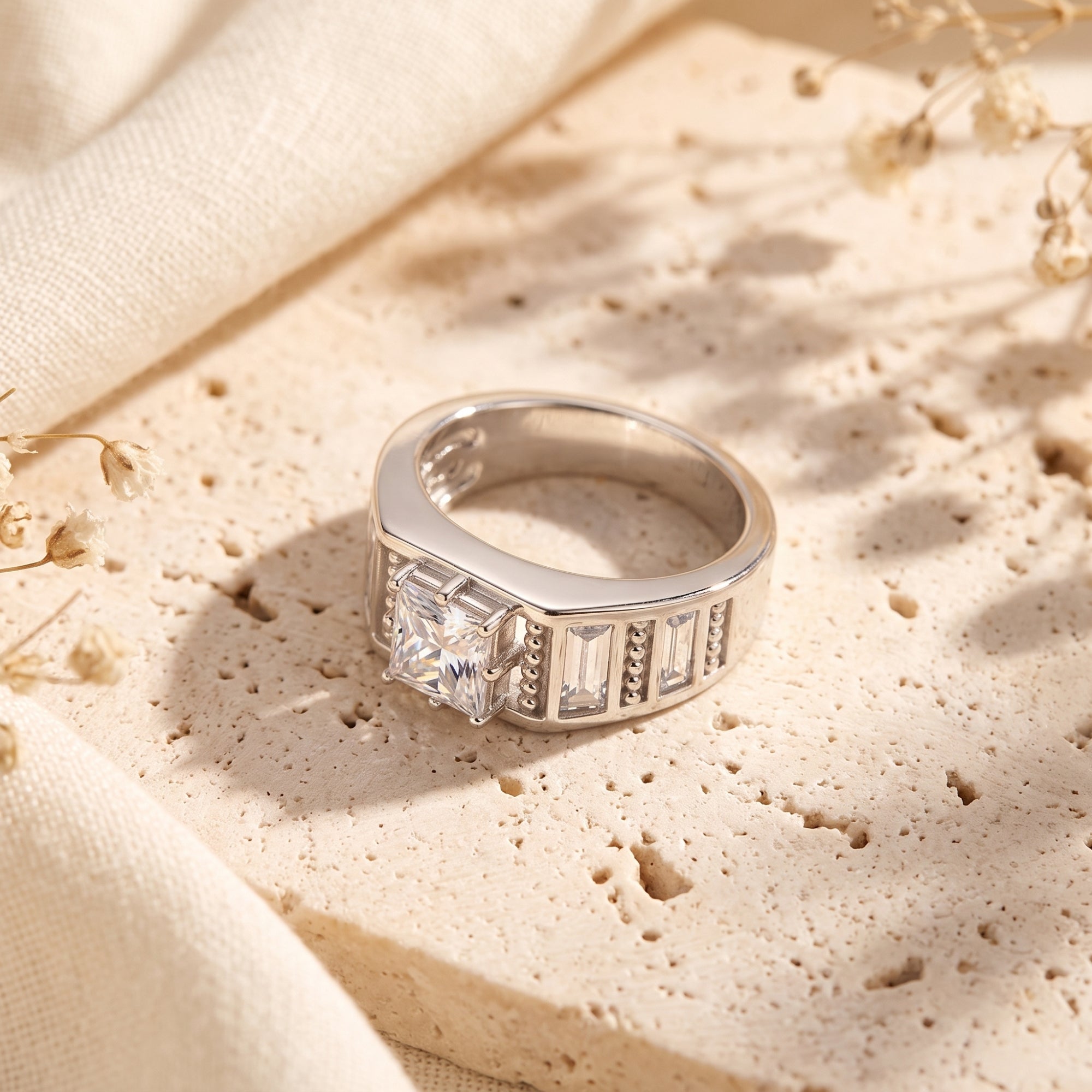 La bague Carisara