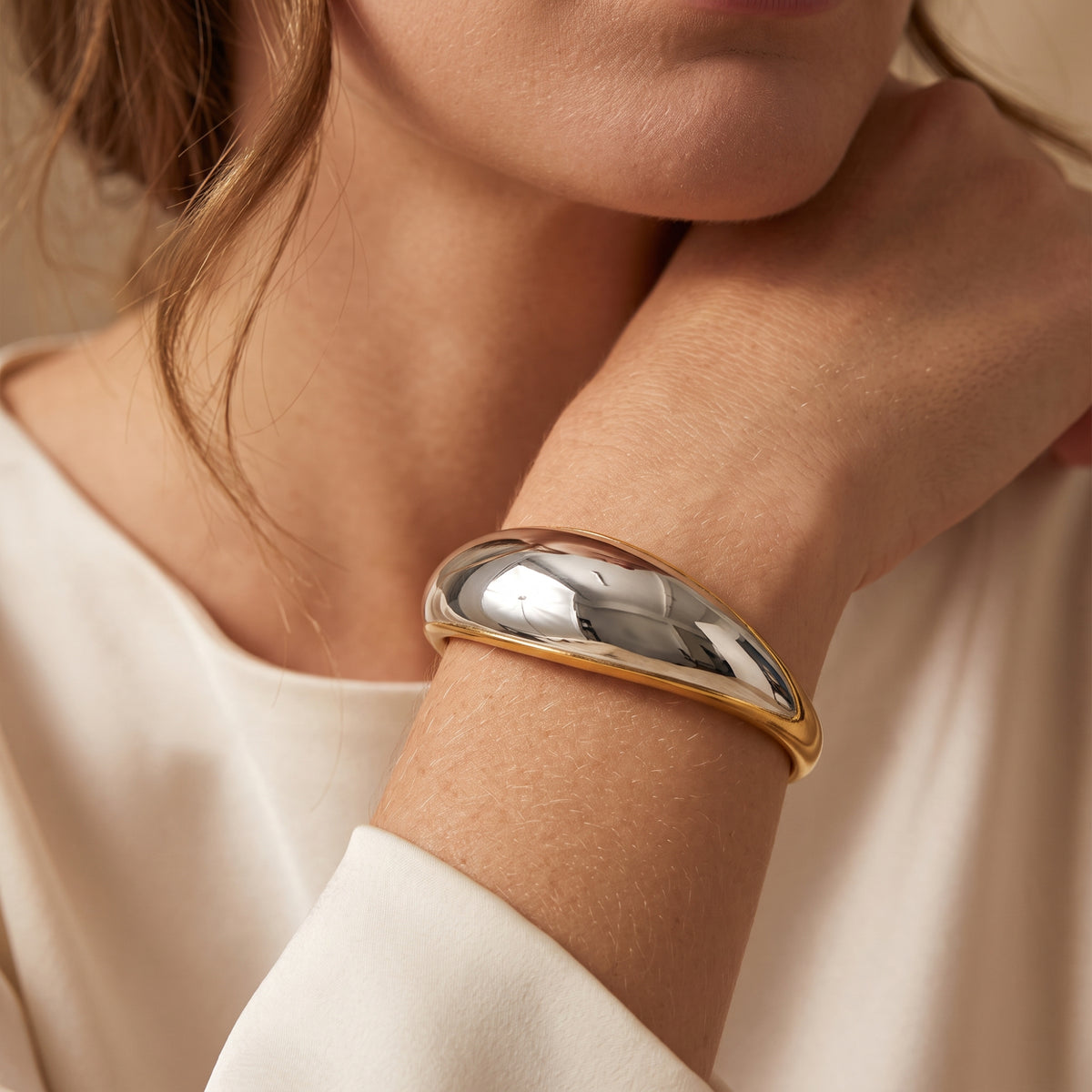 Das Duo Contoured Manschettenarmband