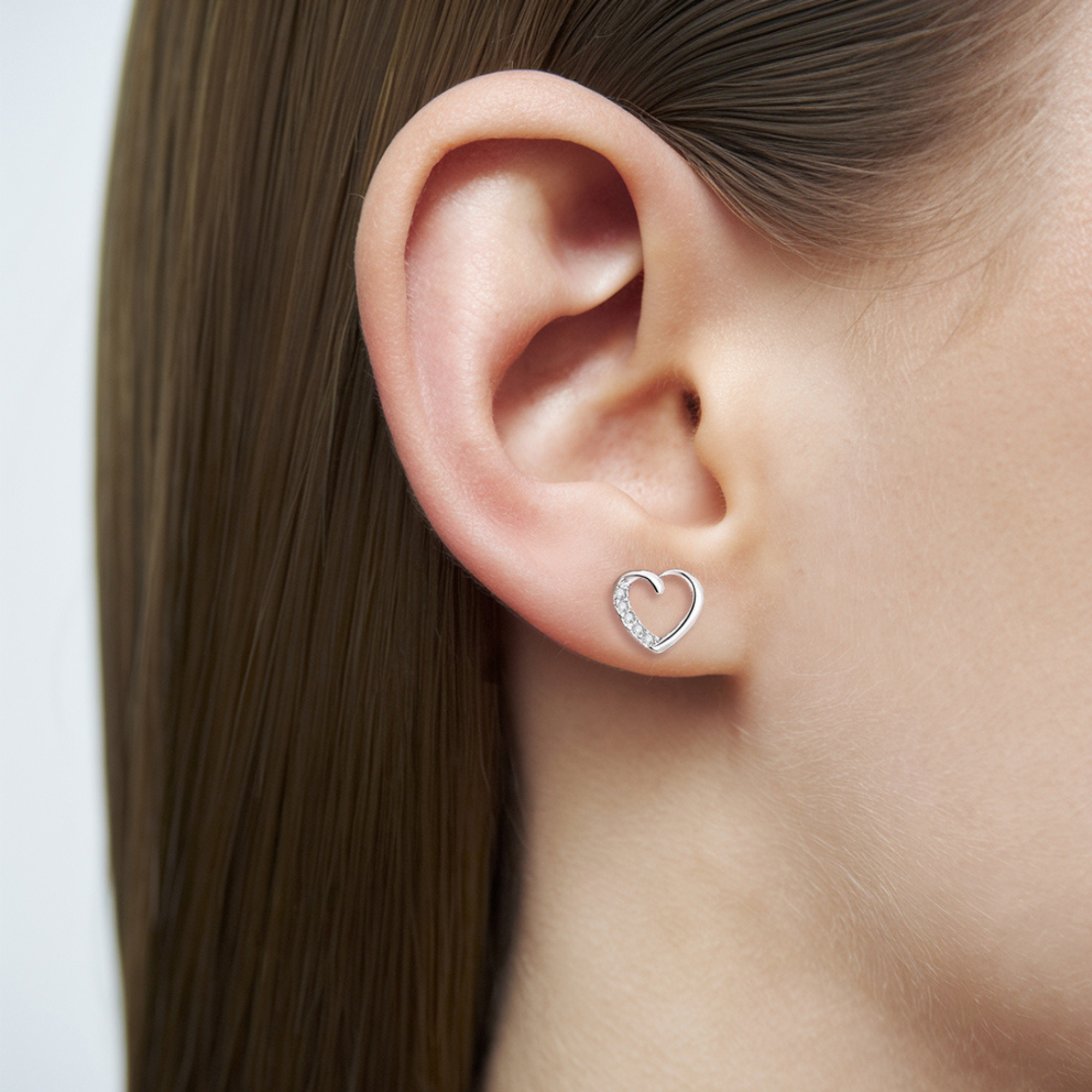 Boucles d'oreilles cœur argenté pavé diamants