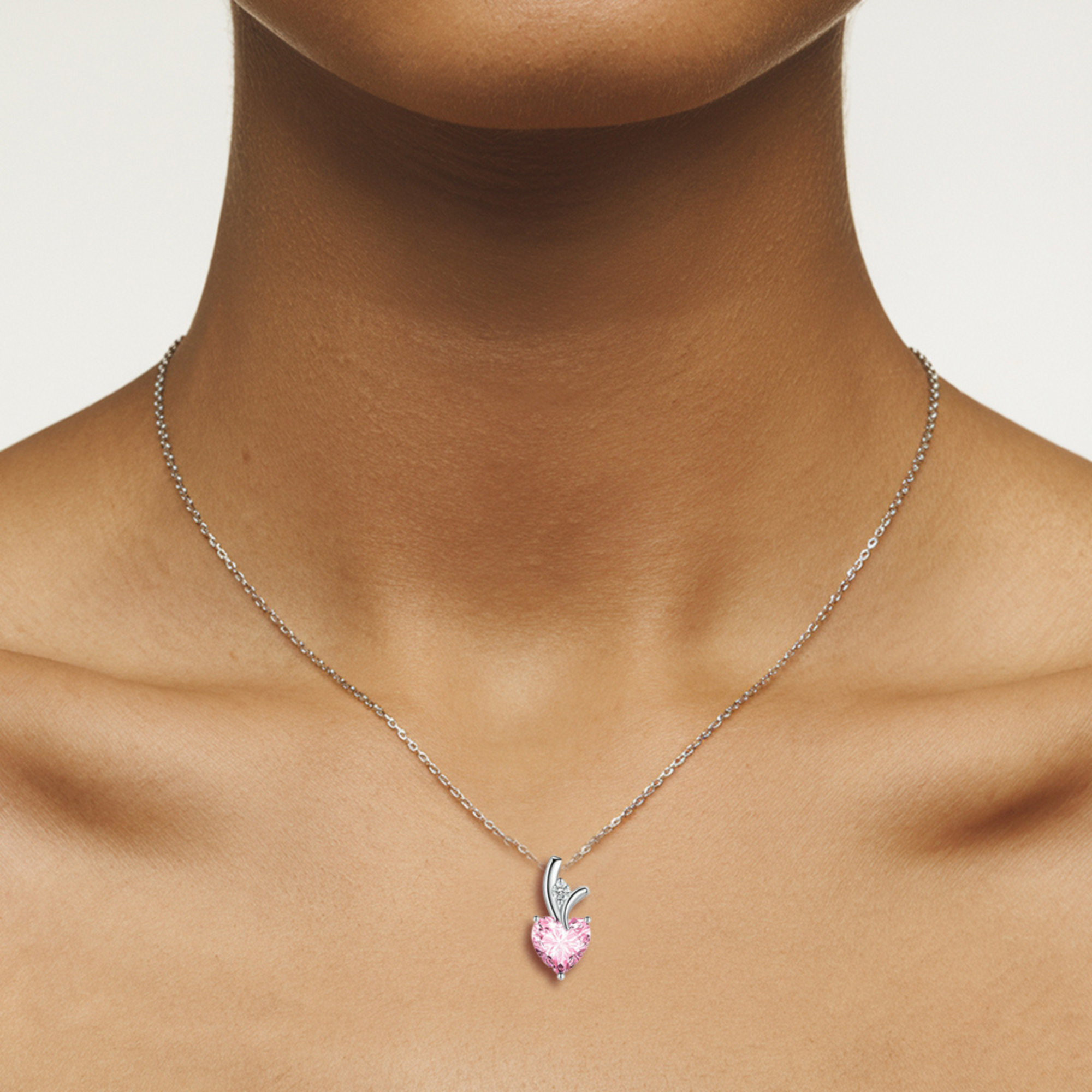 Collier avec Pendentif Coeur Rose Tordu