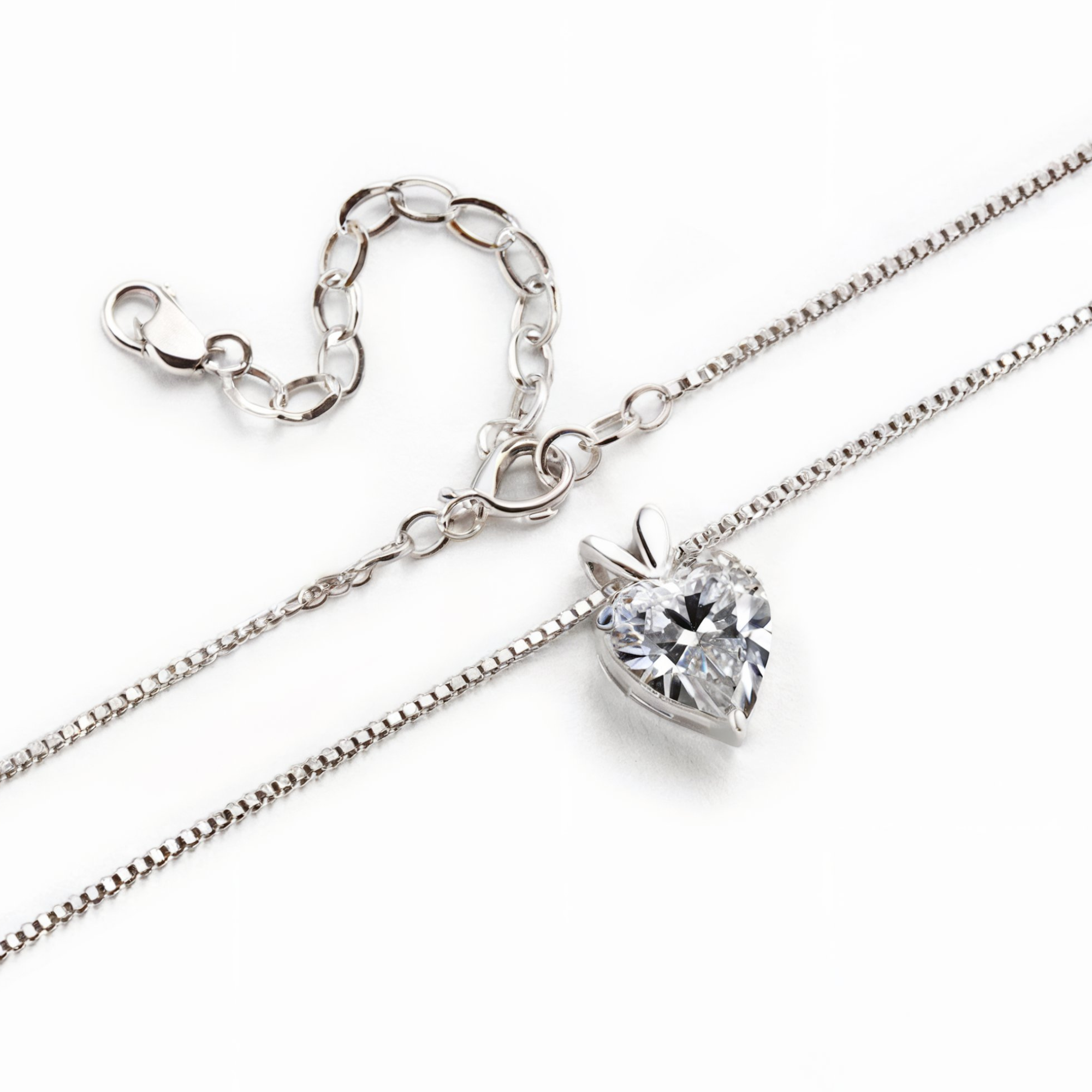 Collier Chaîne Coeur Taillé