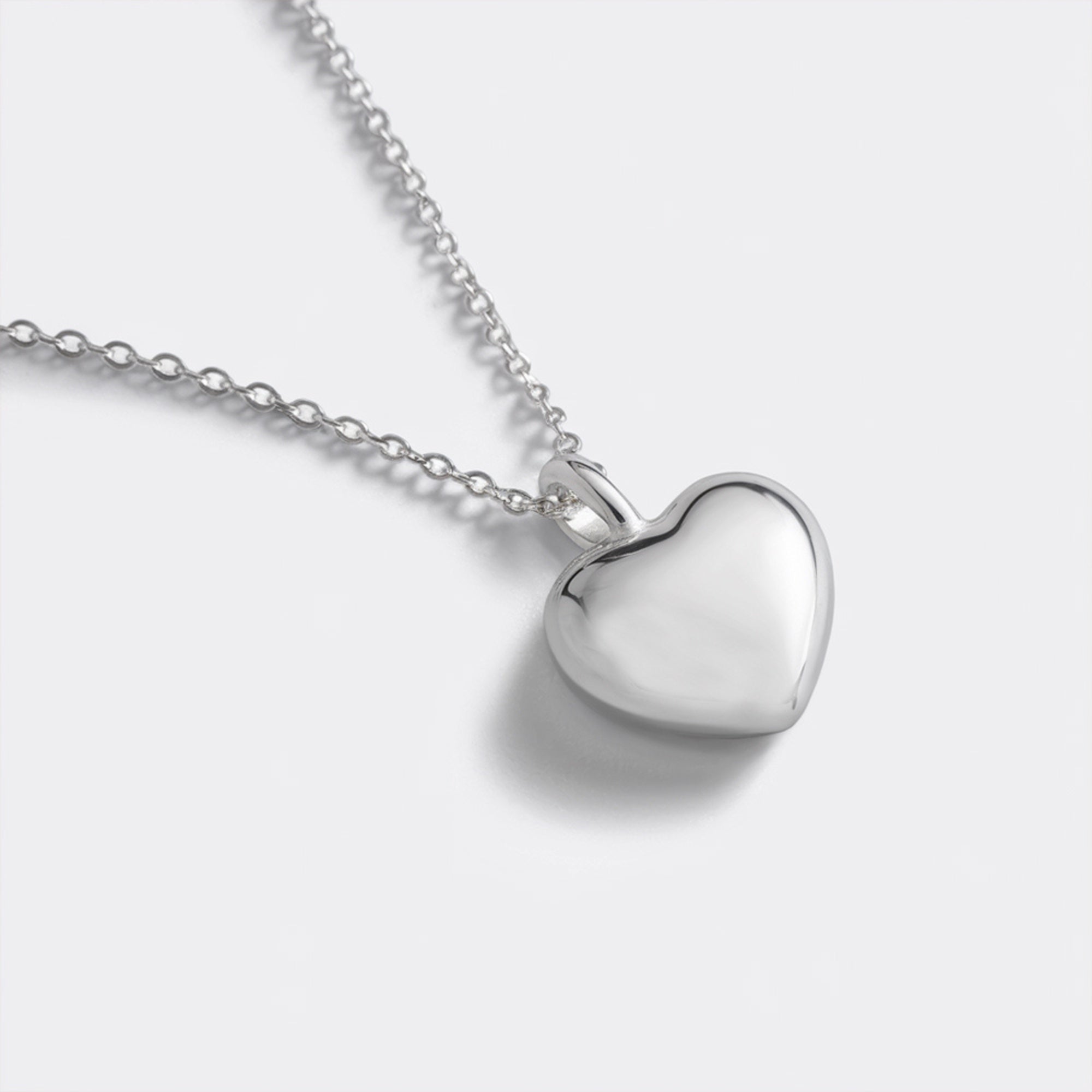Le Collier Leva Mini Cœur Argent