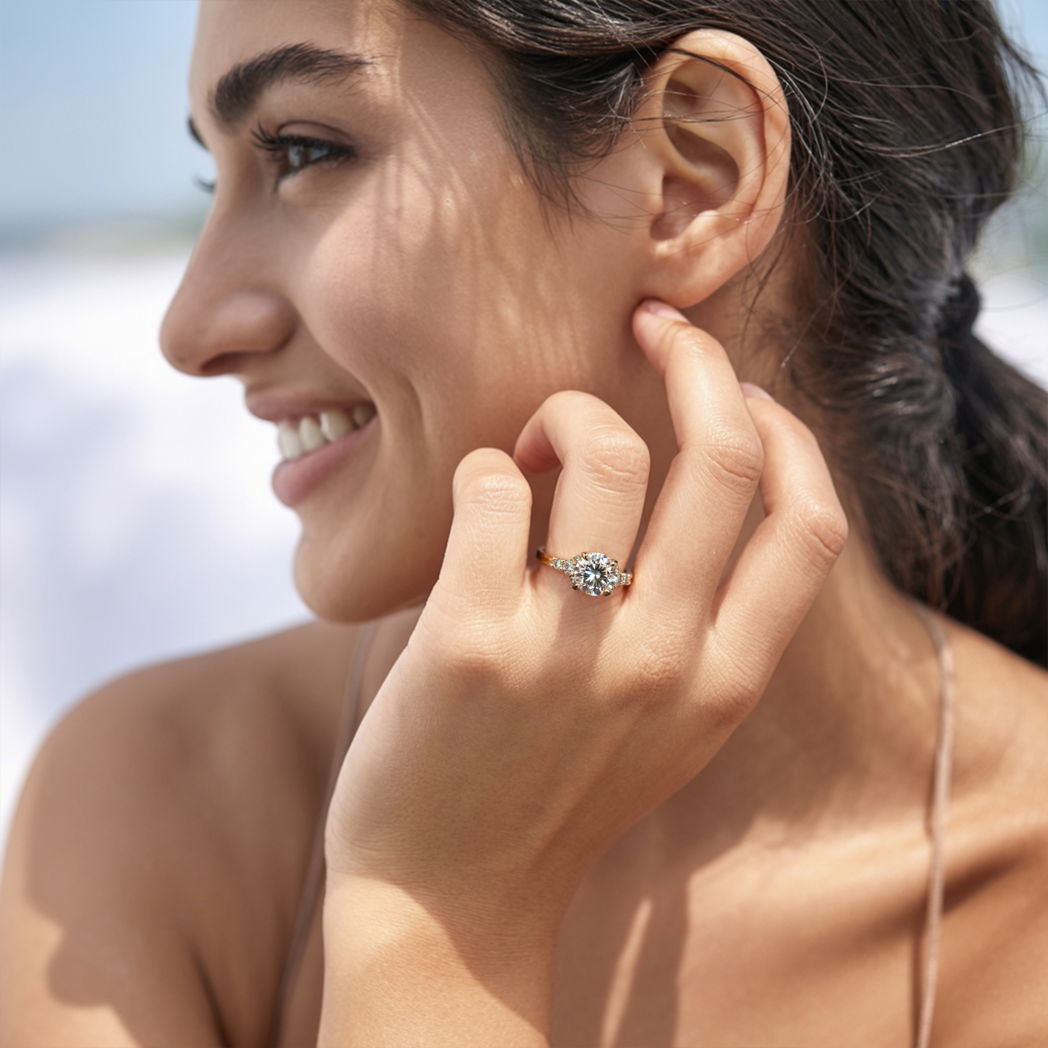 The Bella Jewel Round Cut Moissanite Ring