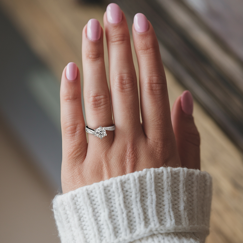 Bague Éternité Moissanite Pavée Tordue 1CT