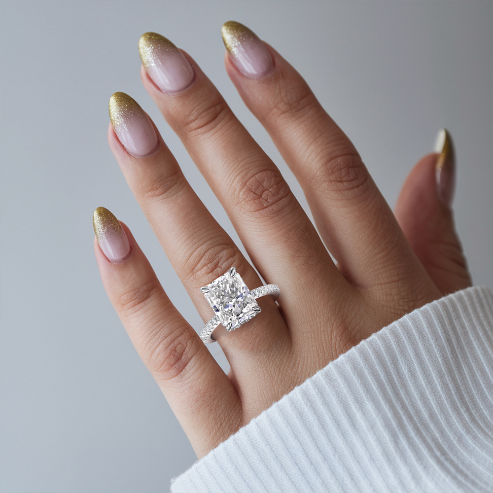 Bague d'éternité Moissanite taille radiant 4CT