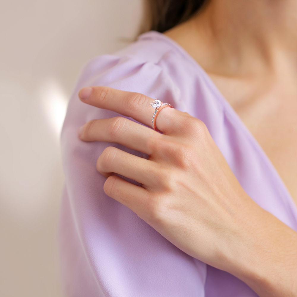Bague d'éternité Moissanite rose, taille ronde 1CT