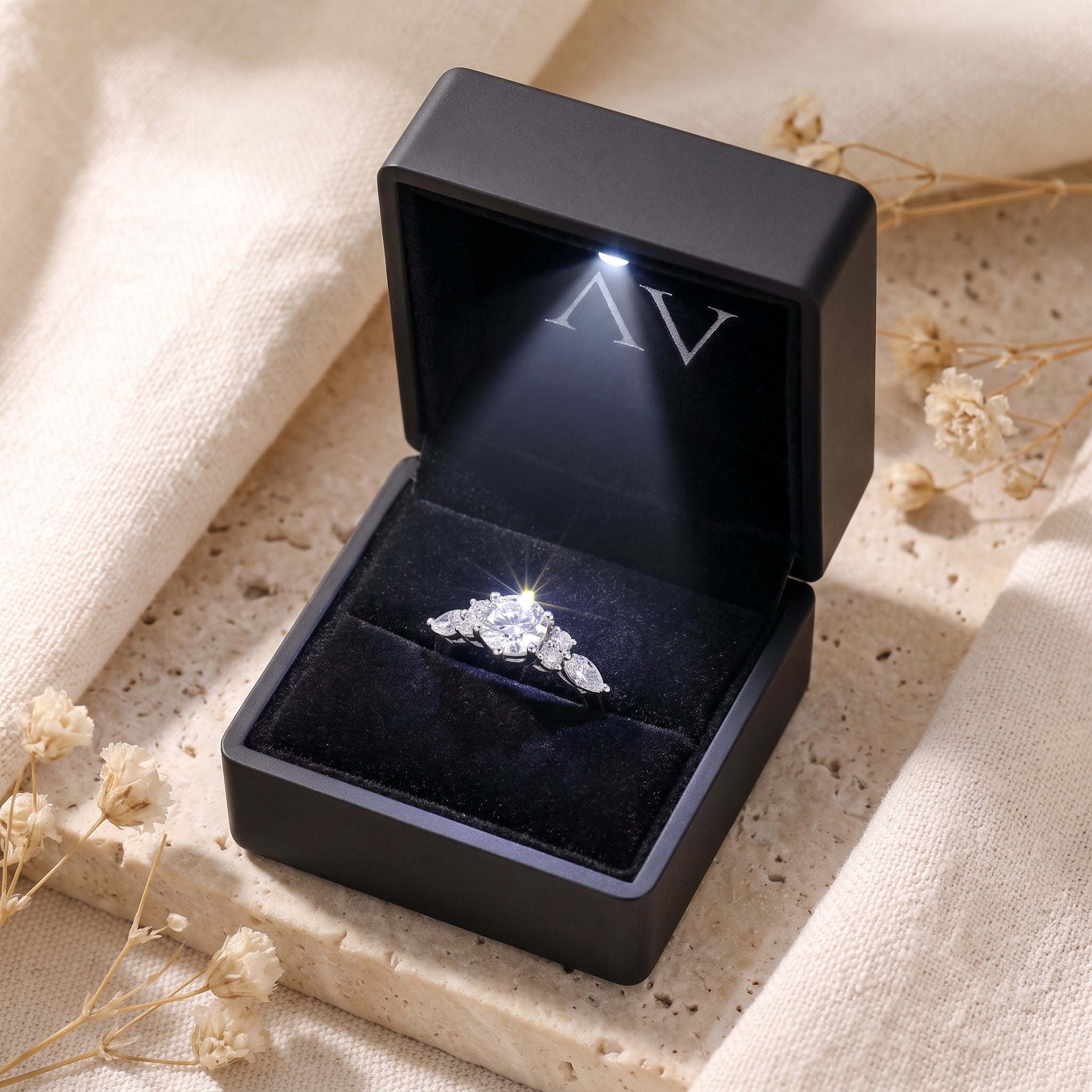 YLQ4563-rings - Premium LED Gift Box Presentation