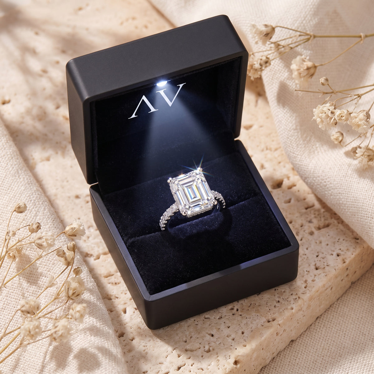 YLQ4630-rings - Premium LED Gift Box Presentation