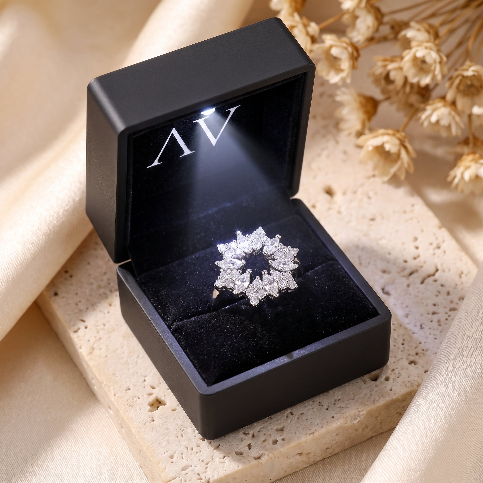 YLQ4708-rings - Premium LED Gift Box Presentation