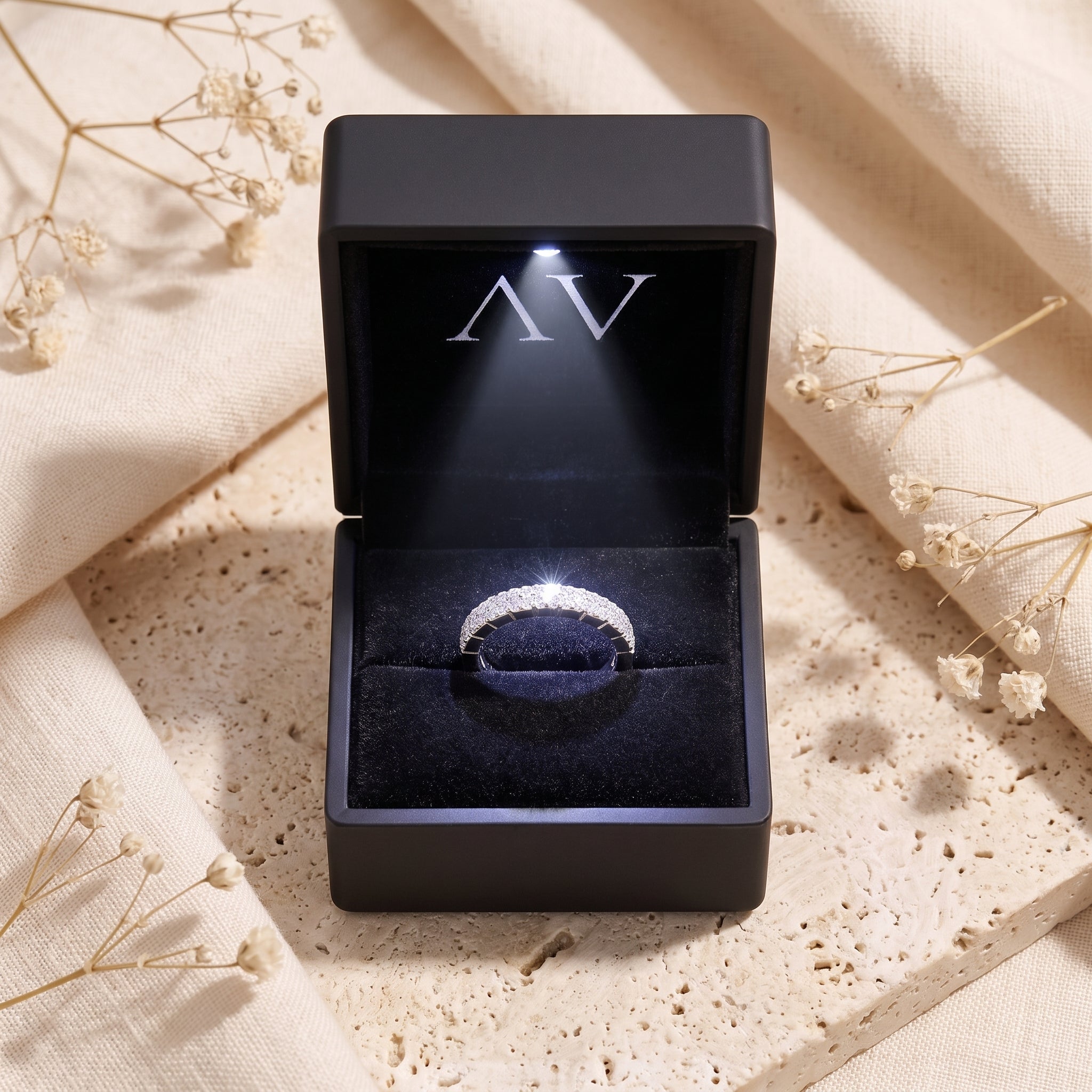 YLQ4852-rings - Premium LED Gift Box Presentation