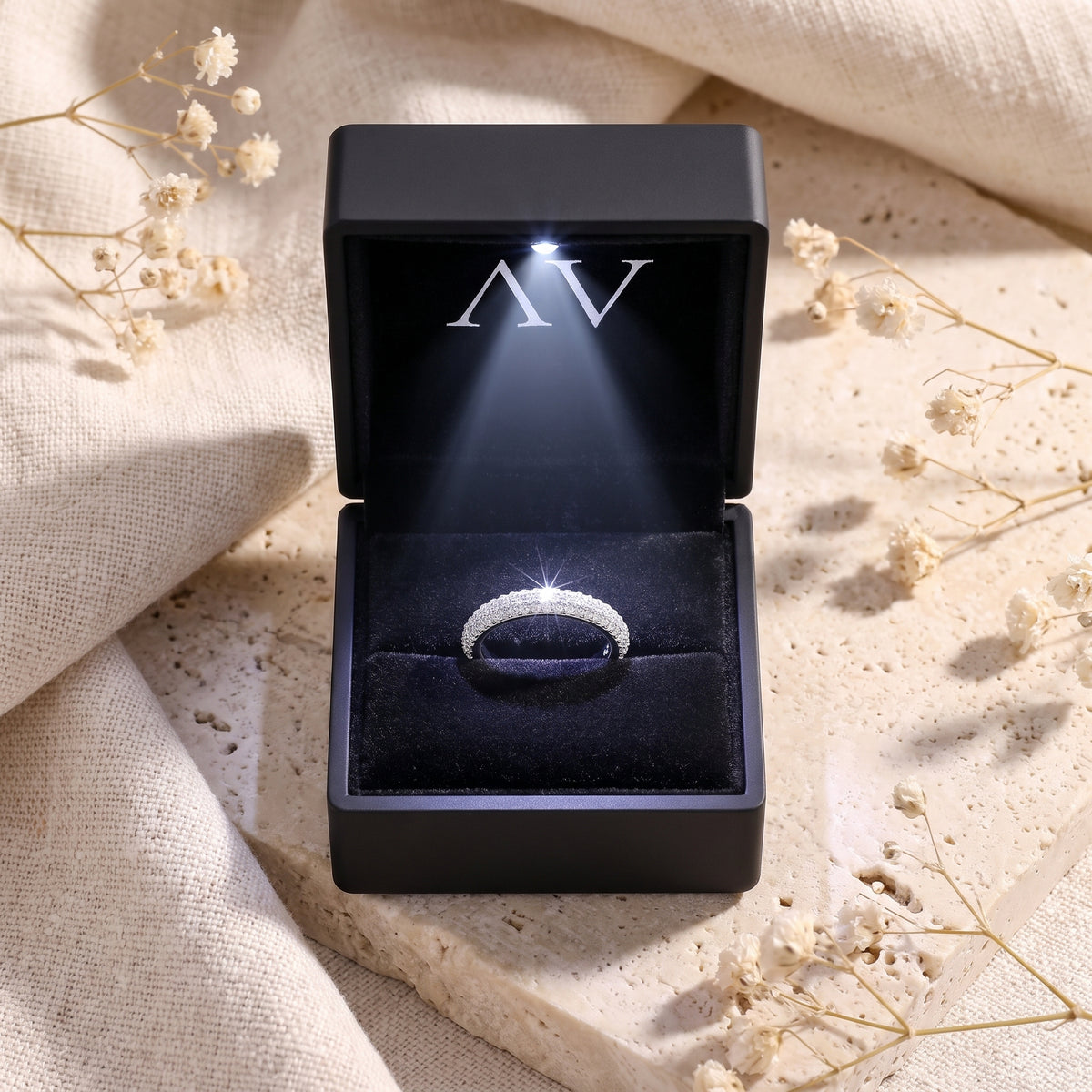 YLQ4854-rings - Premium LED Gift Box Presentation