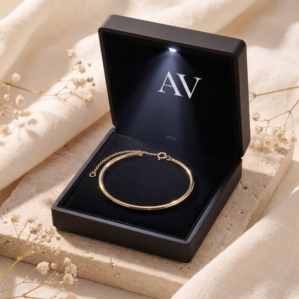 YLQ49415-bracelet - Premium LED Gift Box Presentation