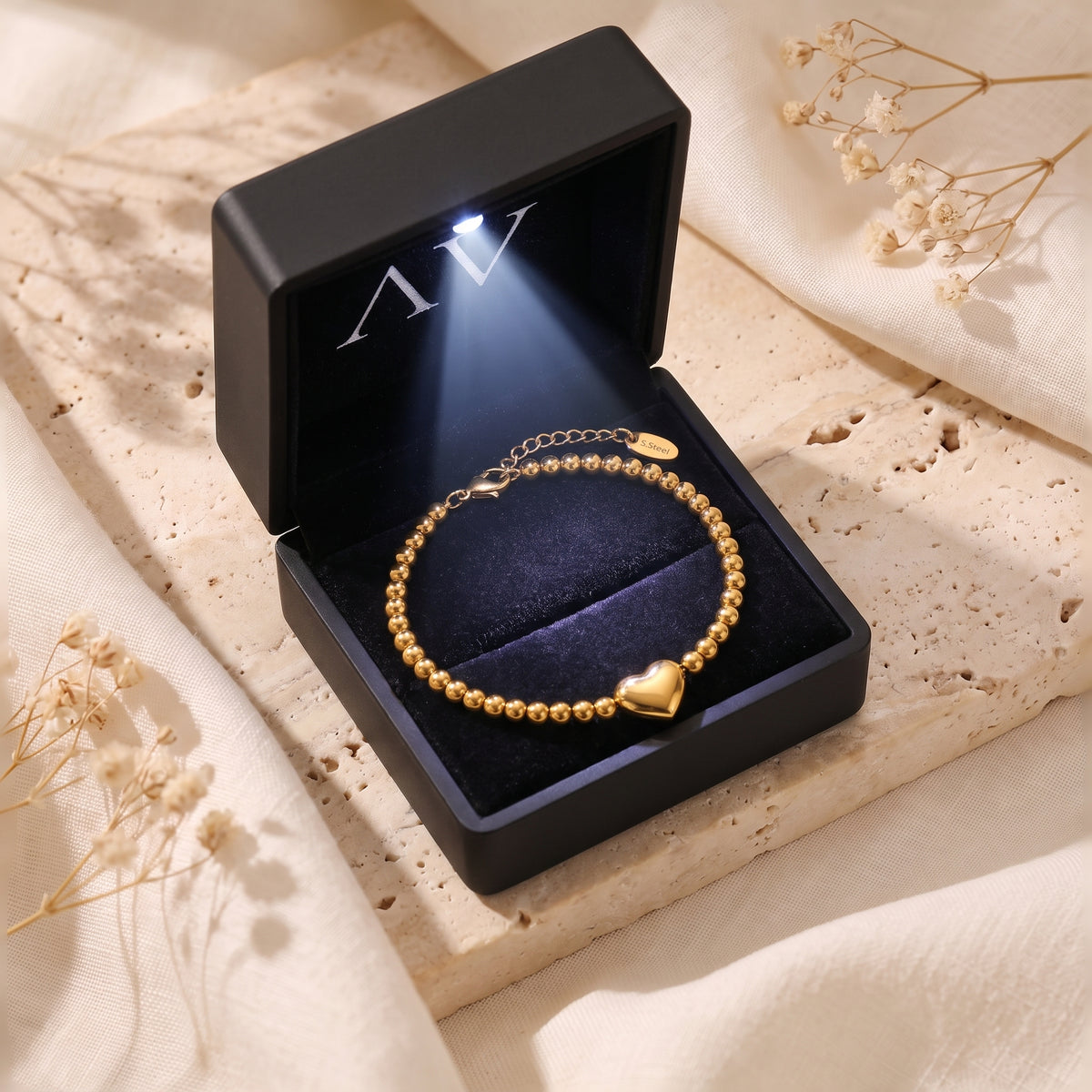 YLQ49428-bracelet - Premium LED Gift Box Presentation