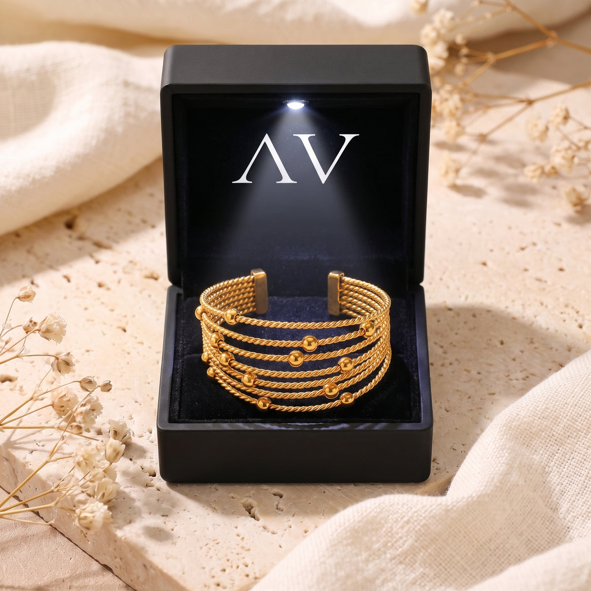 YLQ49439-bracelet - Premium LED Gift Box Presentation