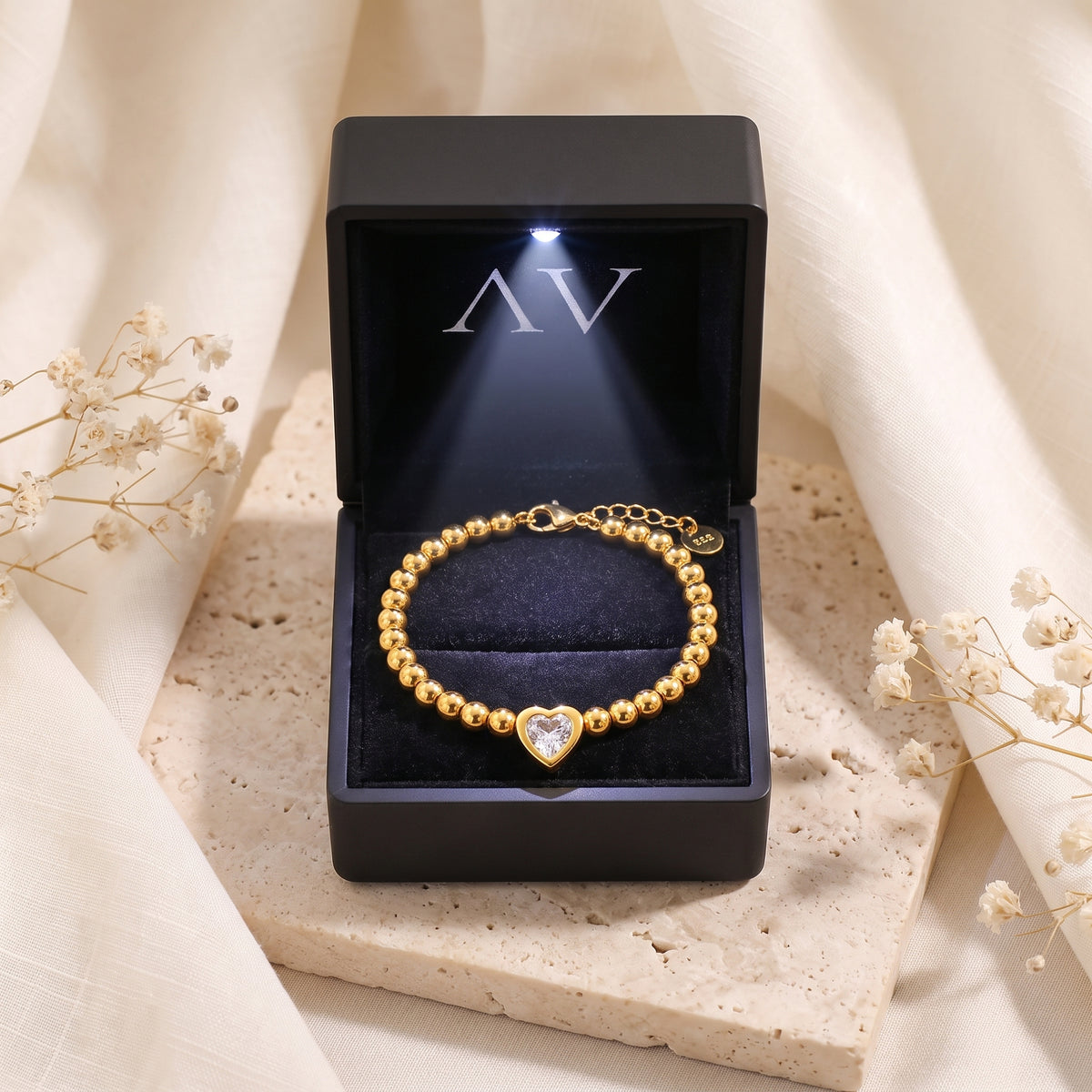 YLQ49457-bracelet - Premium LED Gift Box Presentation