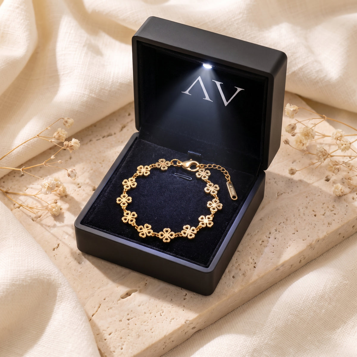 YLQ49460-bracelet - Premium LED Gift Box Presentation