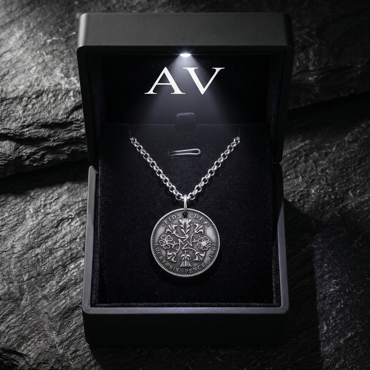 YLQ49951-Necklace - Premium LED Gift Box Presentation