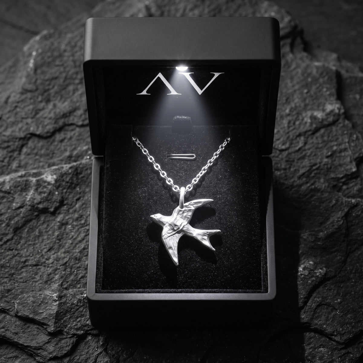 YLQ50092-Necklace - Premium LED Gift Box Presentation