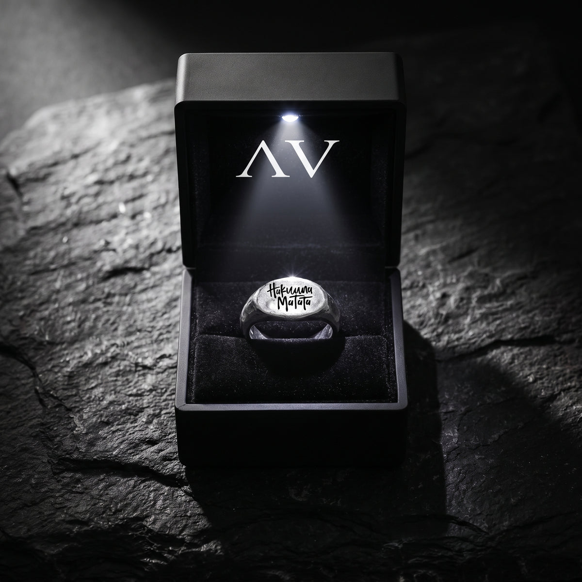 YLQ50136-rings - Premium LED Gift Box Presentation