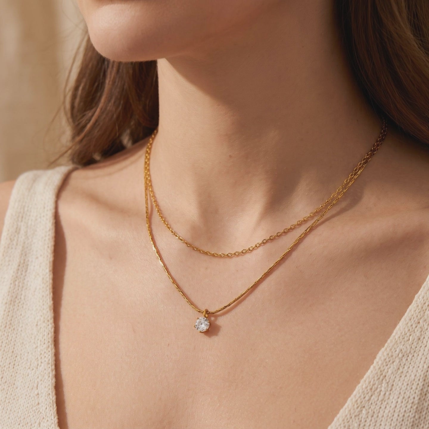 YLQ49149-NECKLACE lifestyle video