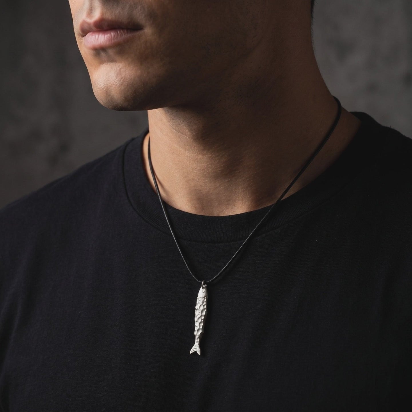 YLQ50099-Necklace lifestyle video